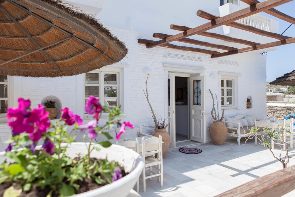 Hotel Begleri Antiparos Exterior photo